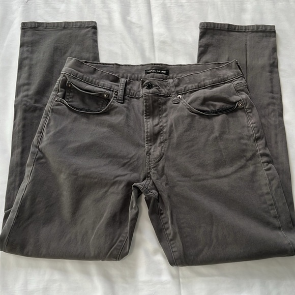 Lucky Brand Grey 121 Slim Straight Jeans - Picture 1 of 7